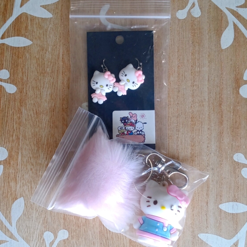 Hello Kitty ~ 2 Pc SET 💕🎉